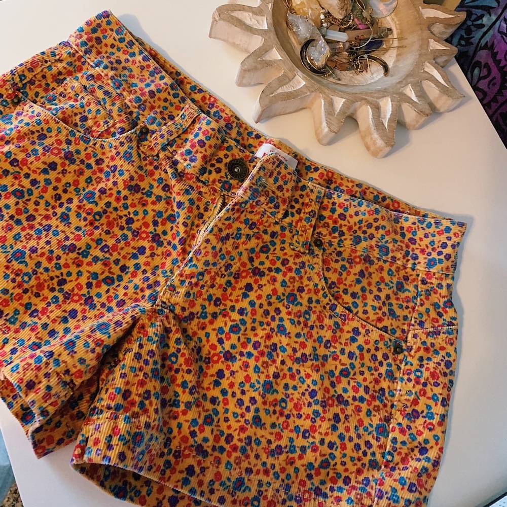 MOSSIMO SHORTS 🧡 🌸